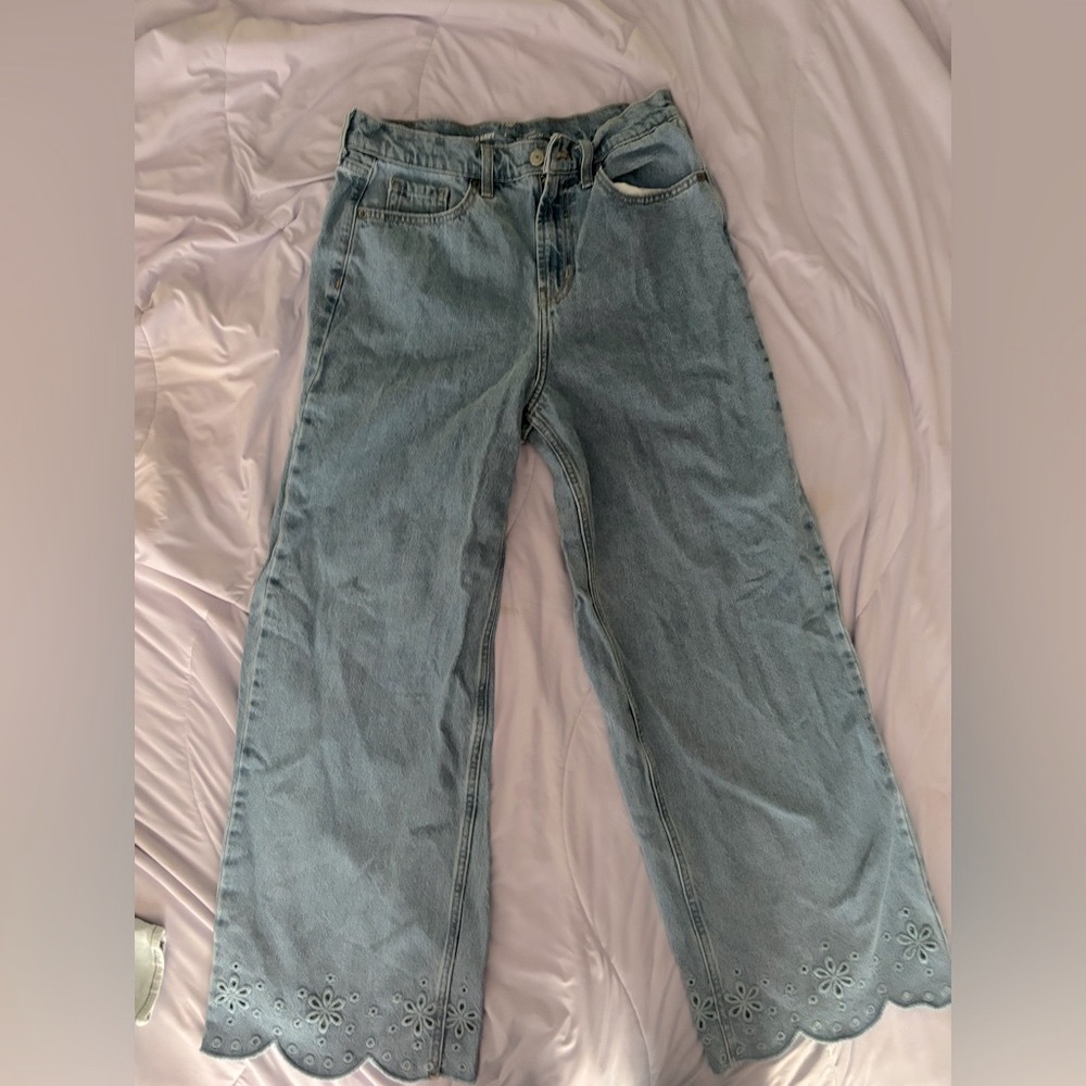 Old Navy High Rise Wide Leg Jeans with Eyelet & Scalloped Hem — Women’s Denim